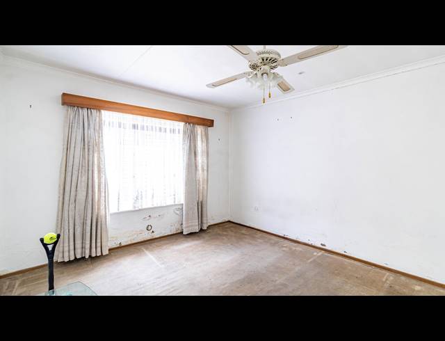4 BEDROOM HOUSE FOR SALE IN MONDEOR